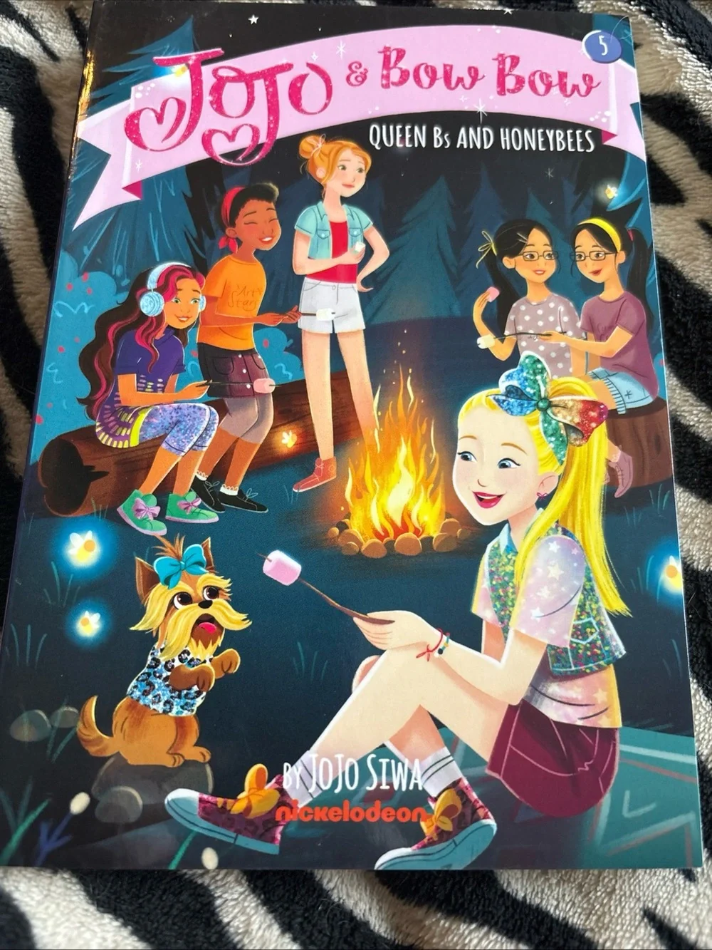 Nickelodeon JoJo & Bow Bow Storybook - Pink, Blue, Yellow